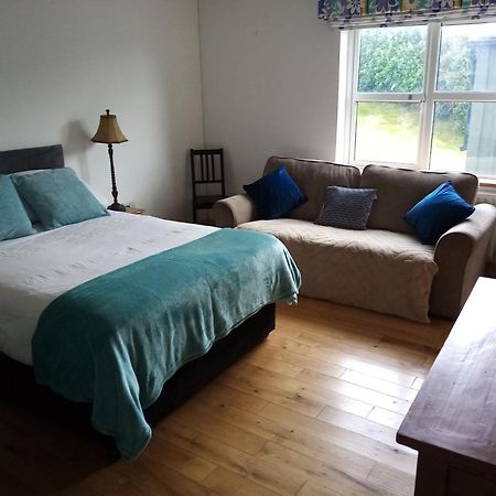 Farnaught House Apartment Westport Ngoại thất bức ảnh